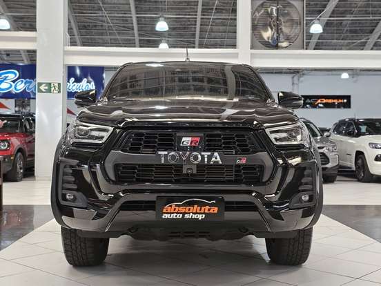 TOYOTA-HILUX-2022