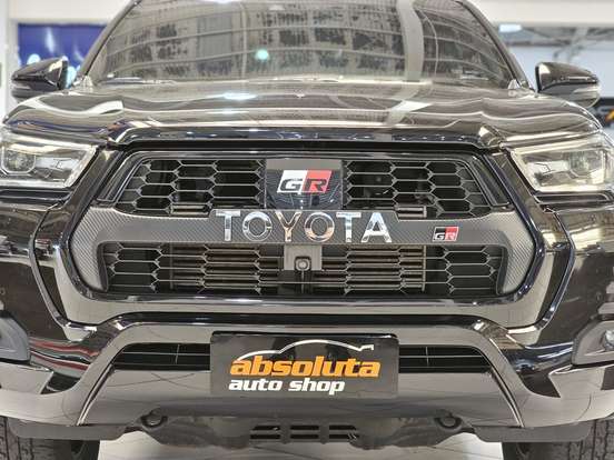 TOYOTA-HILUX-2.8 D-4D TURBO DIESEL CD GR-S 4X4 AUTOMÁTICO TOYOTA-HILUX-2022