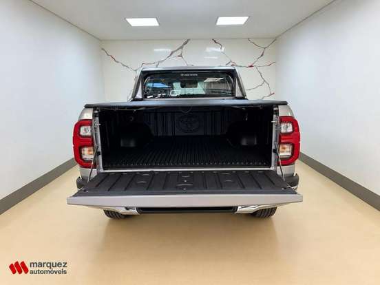 TOYOTA-HILUX-2026