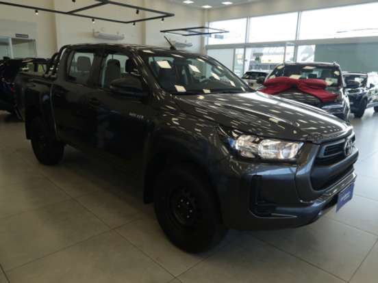 TOYOTA-HILUX-2.8 D-4D TURBO DIESEL CD POWER PACK 4X4 AUTOMÁTICO TOYOTA-HILUX-2025