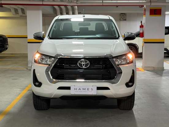 TOYOTA-HILUX-2.8 D-4D TURBO DIESEL CD SRV 4X4 AUTOMÁTICO TOYOTA-HILUX-2021