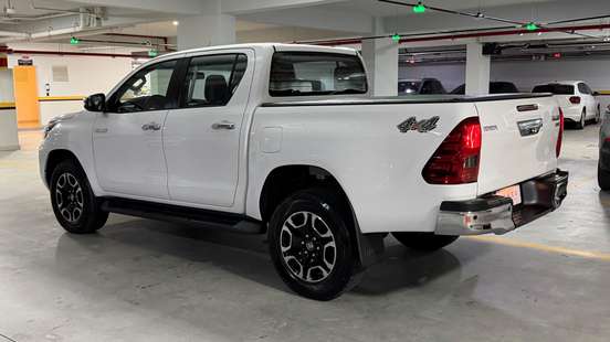 TOYOTA-HILUX-2.8 D-4D TURBO DIESEL CD SRV 4X4 AUTOMÁTICO TOYOTA-HILUX-2021