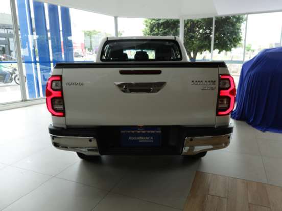 TOYOTA-HILUX-2.8 D-4D TURBO DIESEL CD SRV 4X4 AUTOMÁTICO TOYOTA-HILUX-2024