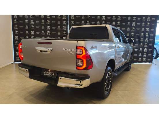 TOYOTA-HILUX-2024