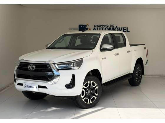 TOYOTA HILUX 2.8 D-4D TURBO DIESEL CD SRX 4X4 AUTOMÁTICO