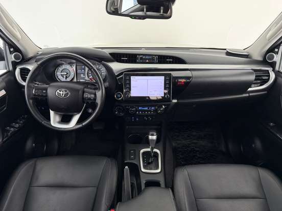 TOYOTA-HILUX-2022