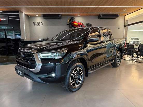 TOYOTA-HILUX-2021