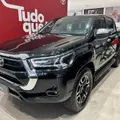TOYOTA HILUX 2.8 D-4D TURBO DIESEL CD SRX 4X4 AUTOMÁTICO TOYOTA HILUX 2.8 D-4D TURBO DIESEL CD SRX 4X4 AUTOMÁTICO