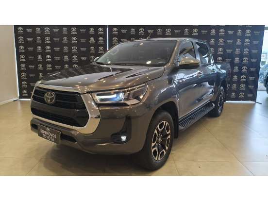 TOYOTA-HILUX-2.8 D-4D TURBO DIESEL CD SRX 4X4 AUTOMÁTICO TOYOTA-HILUX-2021