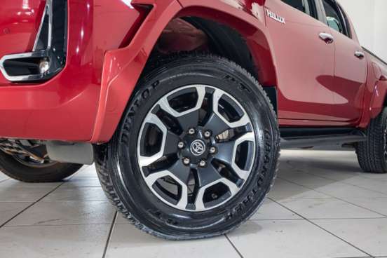 TOYOTA-HILUX-2024