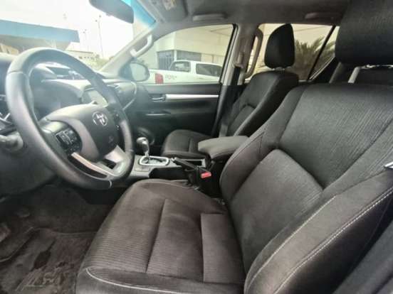TOYOTA-HILUX-2025
