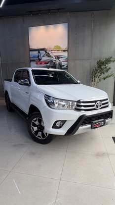 TOYOTA-HILUX-2016