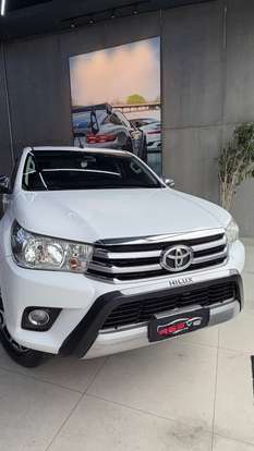 TOYOTA-HILUX-2016