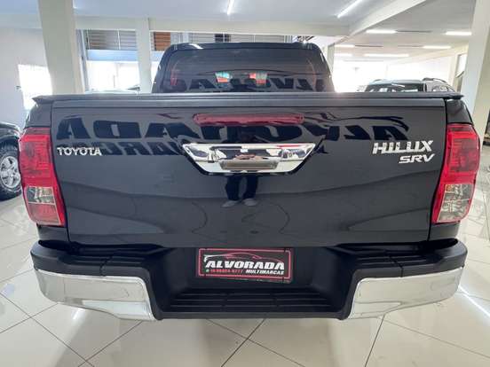 TOYOTA-HILUX-2016