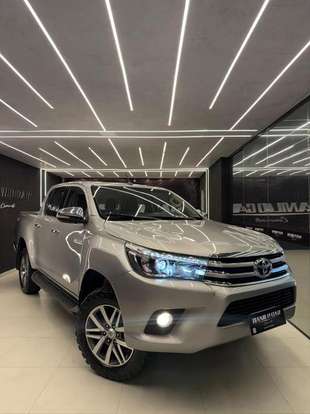 TOYOTA-HILUX-2016