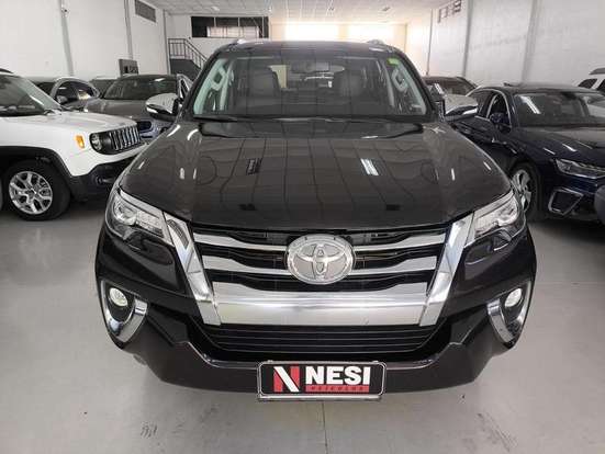 TOYOTA-HILUX-2.8 SRX 4X4 CD 16V DIESEL 4P AUTOMÁTICO TOYOTA-HILUX-2016