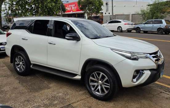 TOYOTA-HILUX-2.8 SRX 4X4 CD 16V DIESEL 4P AUTOMÁTICO TOYOTA-HILUX-2016