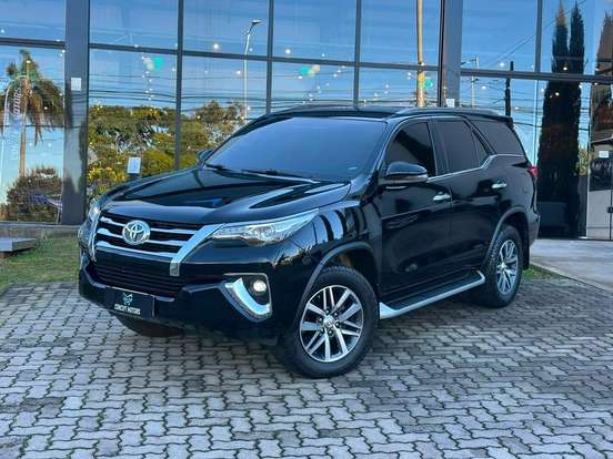 TOYOTA-HILUX-2.8 SRX 4X4 CD 16V DIESEL 4P AUTOMÁTICO TOYOTA-HILUX-2018
