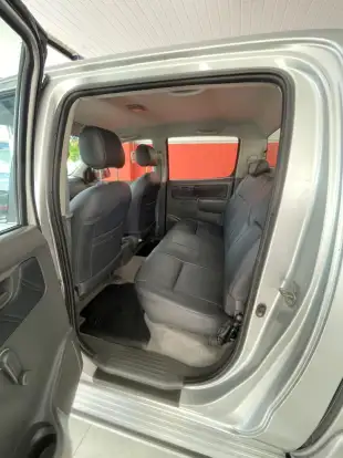 TOYOTA-HILUX-2012
