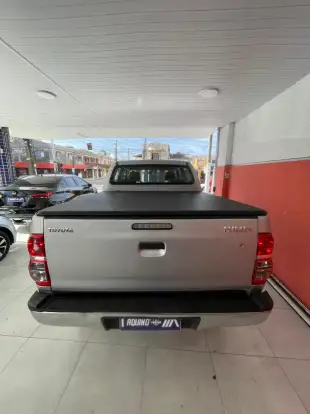 TOYOTA-HILUX-2012