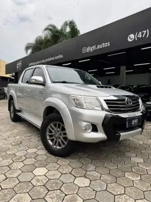 TOYOTA-HILUX-3.0 SRV 4X4 CD 16V TURBO INTERCOOLER DIESEL 4P AUTOMÁTICO TOYOTA-HILUX-2013