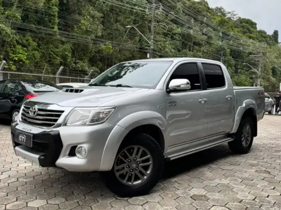 TOYOTA-HILUX-3.0 SRV 4X4 CD 16V TURBO INTERCOOLER DIESEL 4P AUTOMÁTICO TOYOTA-HILUX-2013