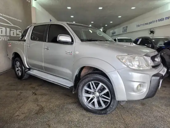 TOYOTA-HILUX-2009