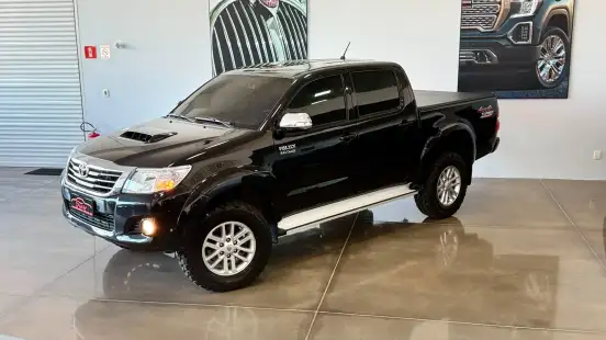 TOYOTA-HILUX-3.0 SRV 4X4 CD 16V TURBO INTERCOOLER DIESEL 4P AUTOMÁTICO TOYOTA-HILUX-2011