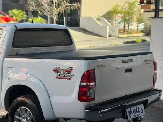 TOYOTA-HILUX-3.0 SRV 4X4 CD 16V TURBO INTERCOOLER DIESEL 4P AUTOMÁTICO TOYOTA-HILUX-2014
