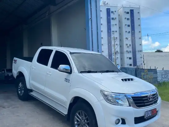TOYOTA-HILUX-3.0 SRV 4X4 CD 16V TURBO INTERCOOLER DIESEL 4P AUTOMÁTICO TOYOTA-HILUX-2014