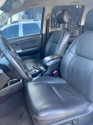TOYOTA-HILUX-2014