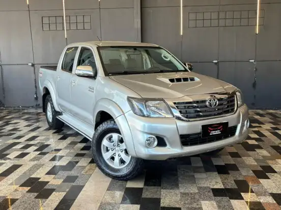 TOYOTA-HILUX-3.0 SRV 4X4 CD 16V TURBO INTERCOOLER DIESEL 4P AUTOMÁTICO TOYOTA-HILUX-2012