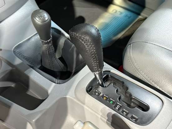 TOYOTA-HILUX-3.0 SRV 4X4 CD 16V TURBO INTERCOOLER DIESEL 4P AUTOMÁTICO TOYOTA-HILUX-2010