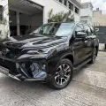 TOYOTA HILUX SW4 2.8 D-4D TURBO DIESEL SRX PLATINUM 7L 4X4 AUTOMÁTICO TOYOTA HILUX SW4 2.8 D-4D TURBO DIESEL SRX PLATINUM 7L 4X4 AUTOMÁTICO