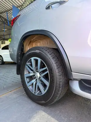 TOYOTA-HILUX SW4-2016