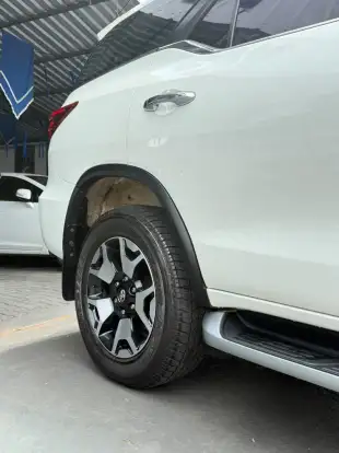 TOYOTA-HILUX SW4-2019