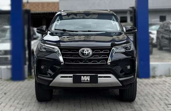 TOYOTA-HILUX SW4-2021