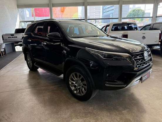 TOYOTA-HILUX SW4-2021