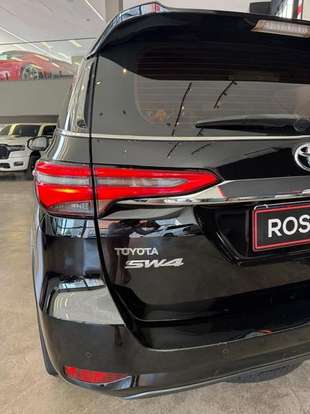 TOYOTA-HILUX SW4-2021