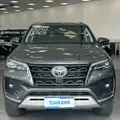 TOYOTA HILUX SW4 2.8 D-4D TURBO DIESEL SRX 7L 4X4 AUTOMÁTICO TOYOTA HILUX SW4 2.8 D-4D TURBO DIESEL SRX 7L 4X4 AUTOMÁTICO