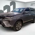 TOYOTA HILUX SW4 2.8 D-4D TURBO DIESEL SRX 7L 4X4 AUTOMÁTICO TOYOTA HILUX SW4 2.8 D-4D TURBO DIESEL SRX 7L 4X4 AUTOMÁTICO