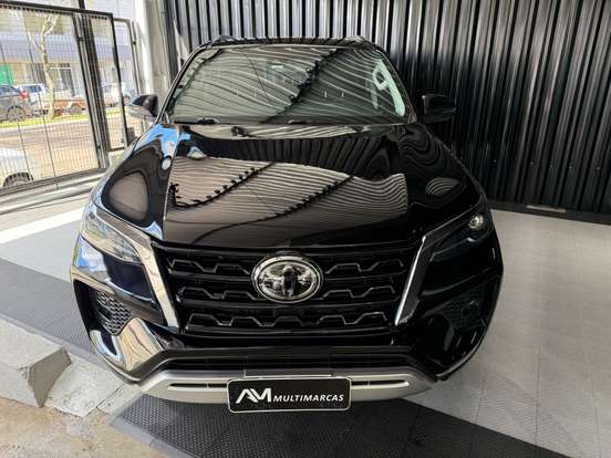 TOYOTA-HILUX SW4-2.8 D-4D TURBO DIESEL SRX 7L 4X4 AUTOMÁTICO TOYOTA-HILUX SW4-2021