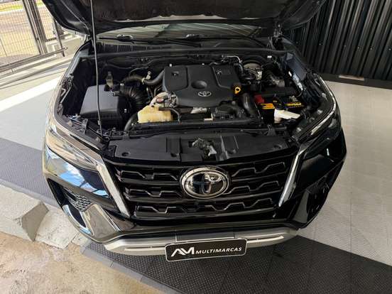 TOYOTA-HILUX SW4-2.8 D-4D TURBO DIESEL SRX 7L 4X4 AUTOMÁTICO TOYOTA-HILUX SW4-2021