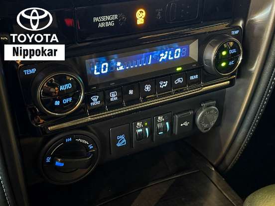 TOYOTA-HILUX SW4-2.8 D-4D TURBO DIESEL SRX PLATINUM 4X4 AUTOMÁTICO TOYOTA-HILUX SW4-2025