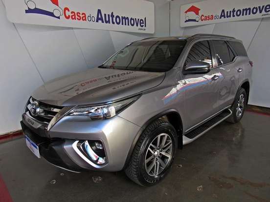 TOYOTA-HILUX SW4-2.8 SRX 4X4 16V TURBO INTERCOOLER DIESEL 4P AUTOMÁTICO TOYOTA-HILUX SW4-2020