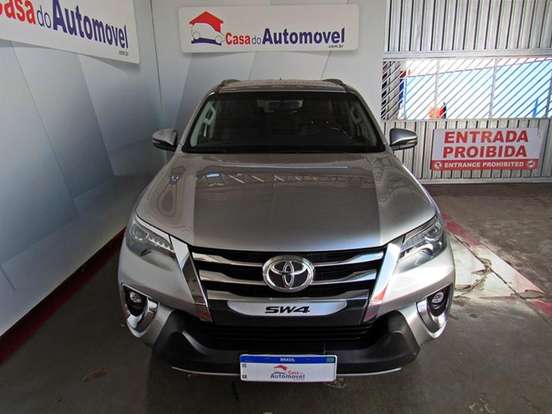 TOYOTA-HILUX SW4-2.8 SRX 4X4 16V TURBO INTERCOOLER DIESEL 4P AUTOMÁTICO TOYOTA-HILUX SW4-2020