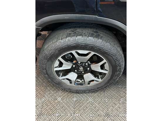 TOYOTA-HILUX SW4-2016