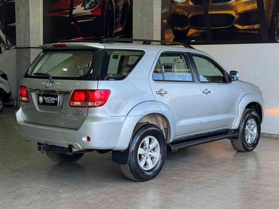 TOYOTA-HILUX SW4-2007