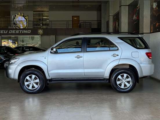 TOYOTA-HILUX SW4-2007