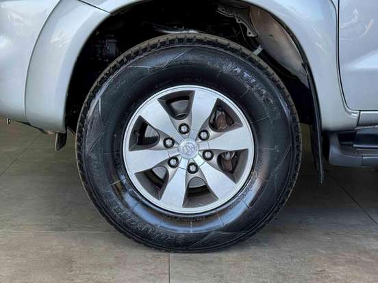 TOYOTA-HILUX SW4-2007